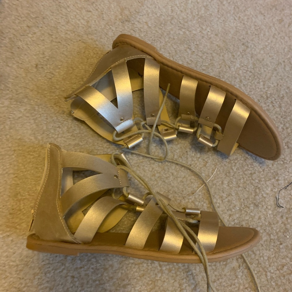Women’s gold sandals